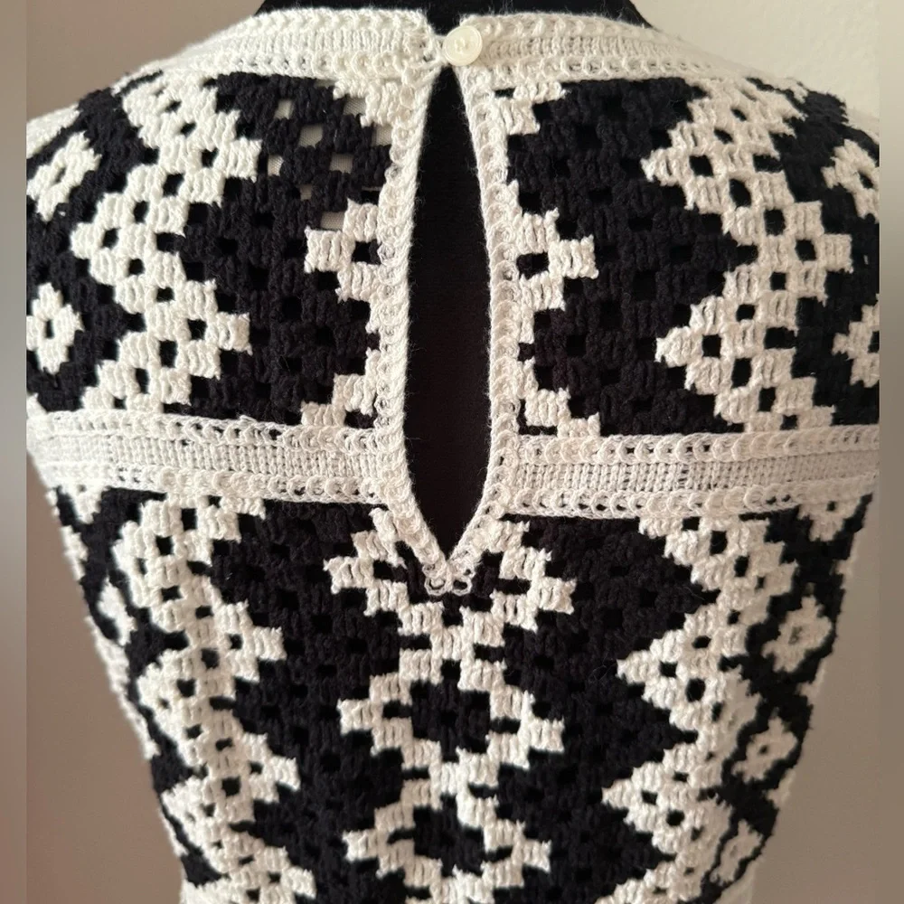 EUC LOFT Beach Crochet Swimsuit Coverup Size M - Picture 5 of 7